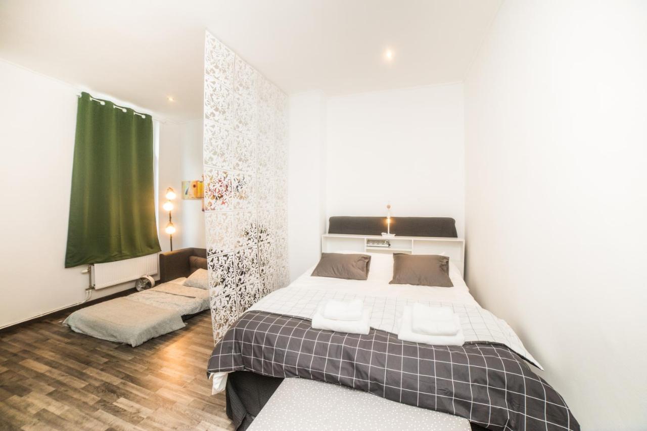 City Centre Hidden Gem! Apartment For Up To 3 People Bruxelas Exterior foto